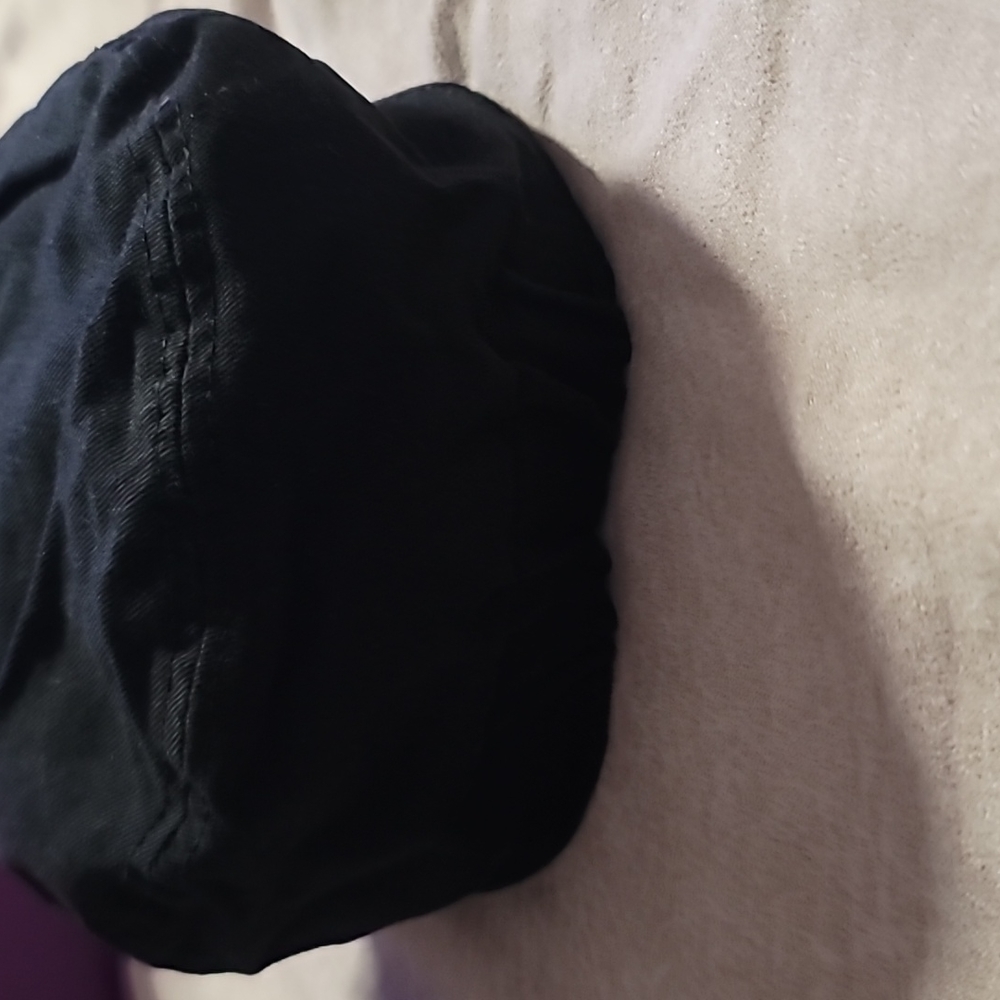 Hello Kitty Black Cap - Picture 2 of 8